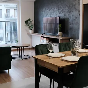 Space And More, Dmowskiego - 20 Minut Do Rynku, Self Check-in 24h, Parking Wrocław