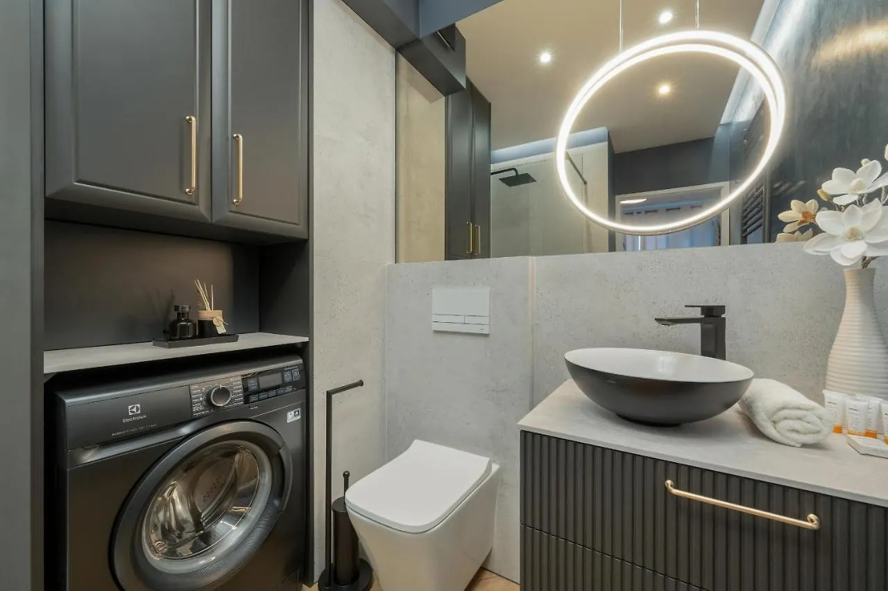 Black And Beige Apartment With Balcony And Parking In Wroclaw By Noclegi Renters
